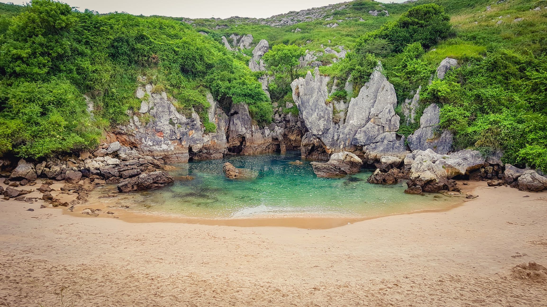 Playa de la franca - geheimer Strand in Asturien