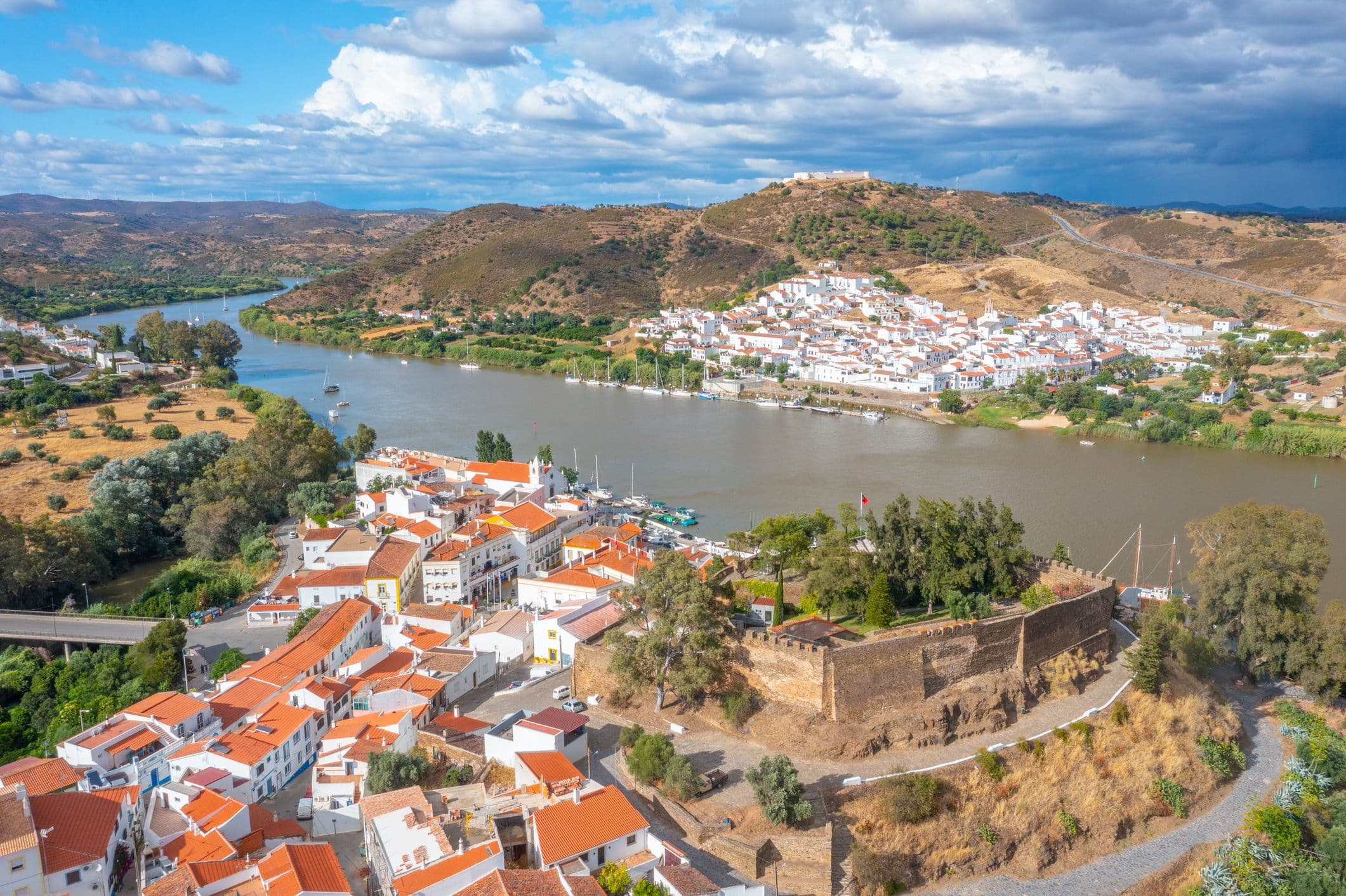 Sanlúcar de Guadiana - befindet sich direkt am Fluss Guadiana, der gleichzeitig die Grenze zwischen Spanien und Portugal markiert