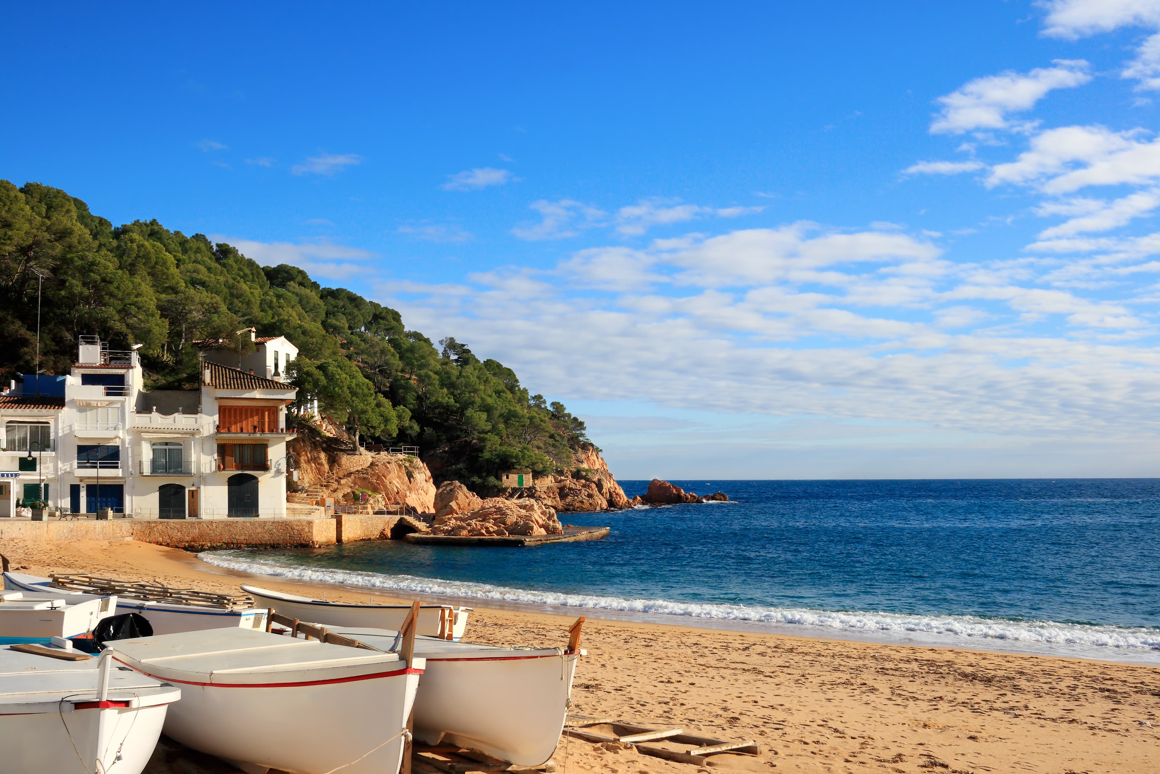 Blick auf Tamariu an der Costa Brava in Katalonien.