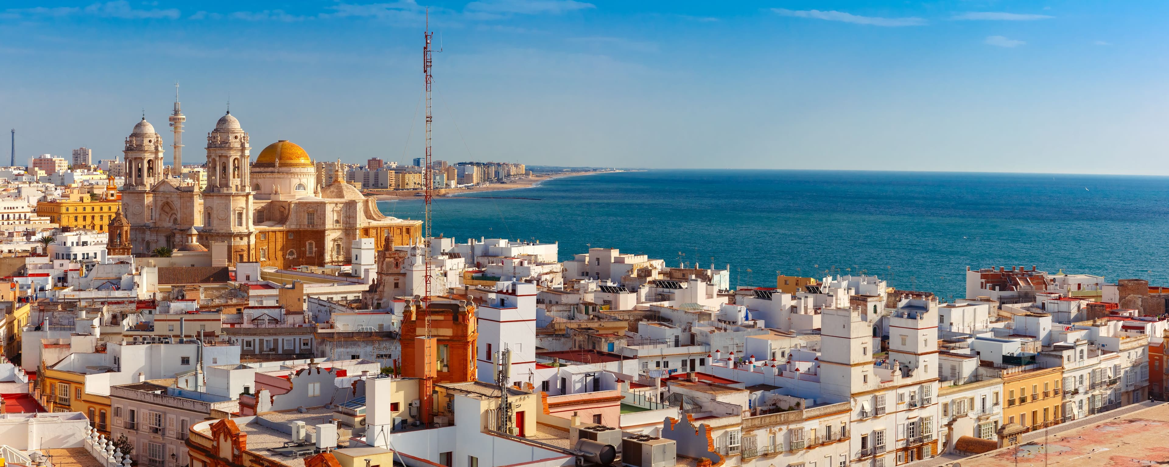 Cadiz - Blick auf die Stadt am Atlantik in Andalusien.