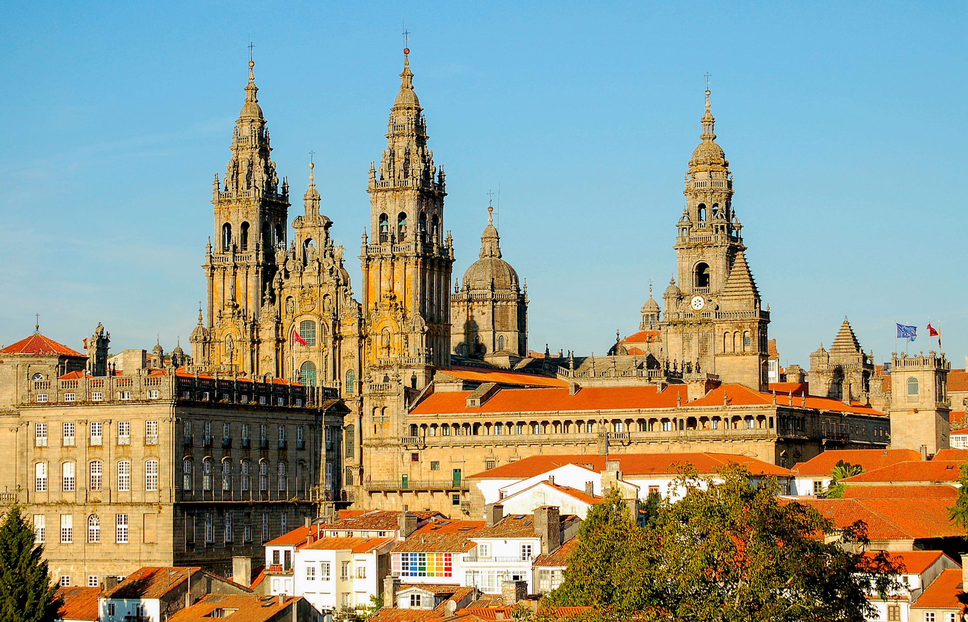 Blick auf die  Kathedrale von Santiago de Compostela in Galicien.